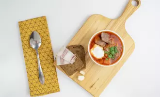 Борщ классический с говядиной и свеклой готов.
