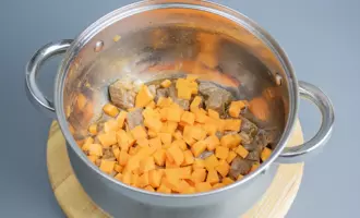 Приготовление лагмана в домашних условиях из говядины.