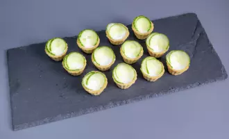 Рецепт тарталеток с рыбой и сыром.