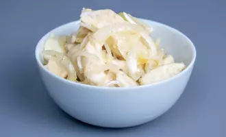 Хе из щуки с уксусом и луком