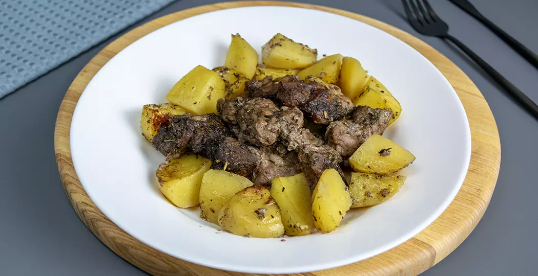 филе бедра индейки с картошкой в духовке