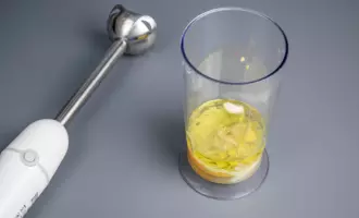 Как приготовить соус для салата цезарь