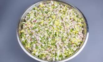 приготовление окрошки на квасе