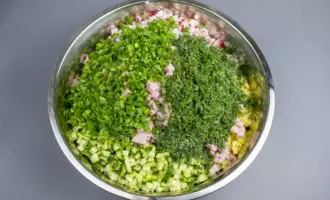 как готовить окрошку на квасе